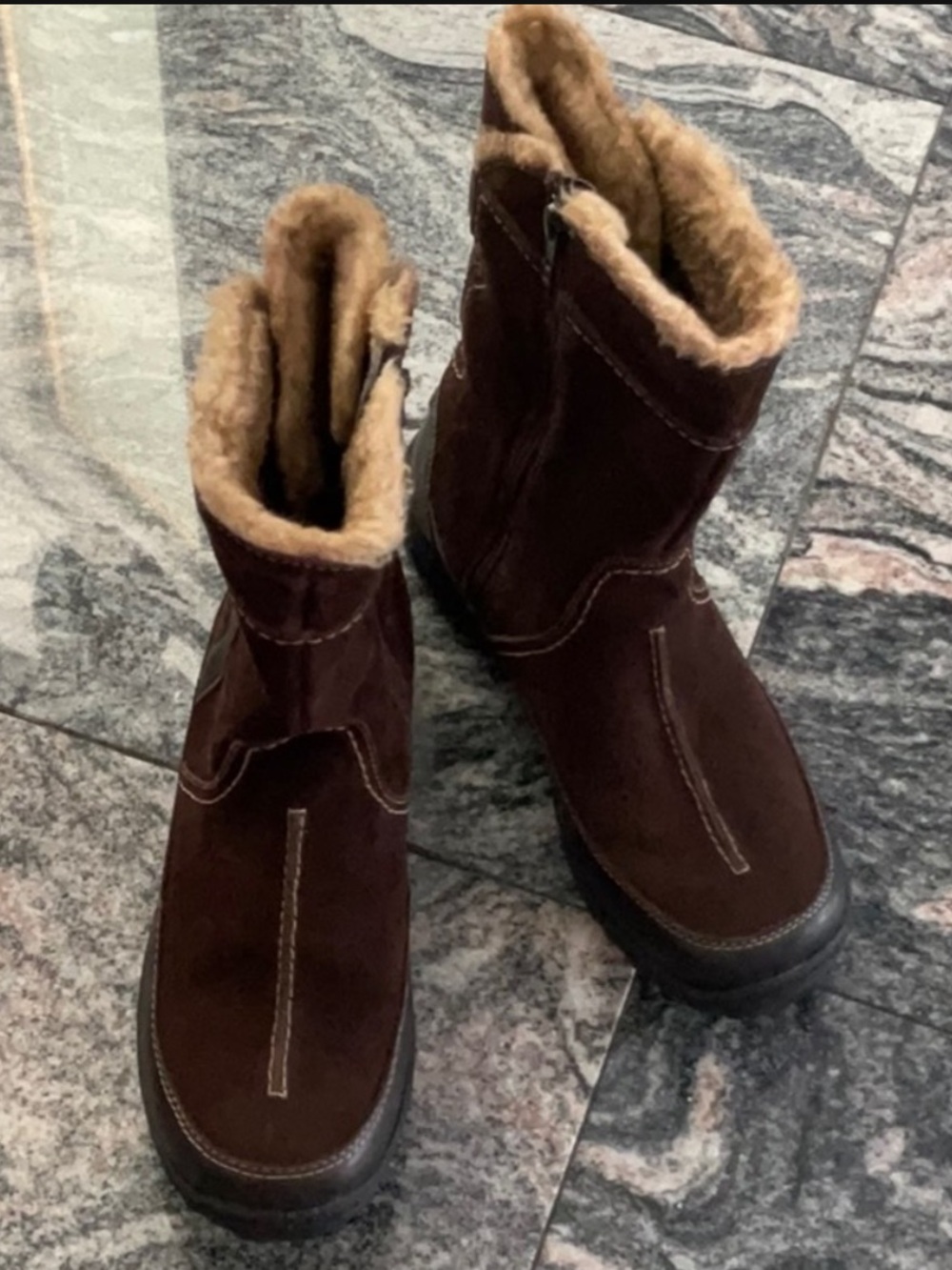 Clarks Boots Waterproof Leather Suede Women’s Size 9.5 Medium Brown